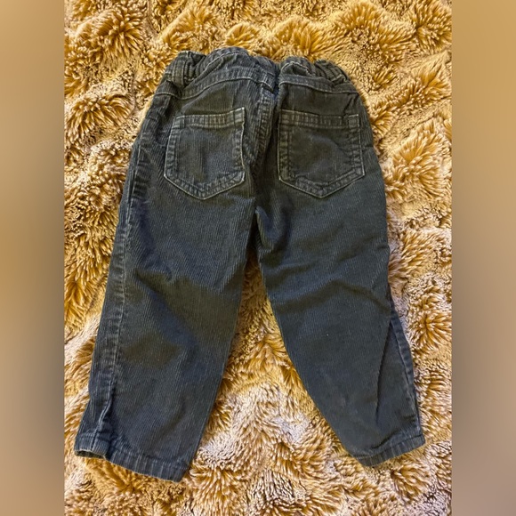 Bundle of Carters 18 month grey corduroys and 2 long sleeve button down onesies - Picture 5 of 9